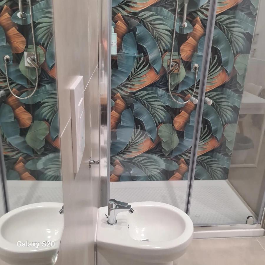 Residenza Nascari Al Plebiscito Hotel Napels Buitenkant foto