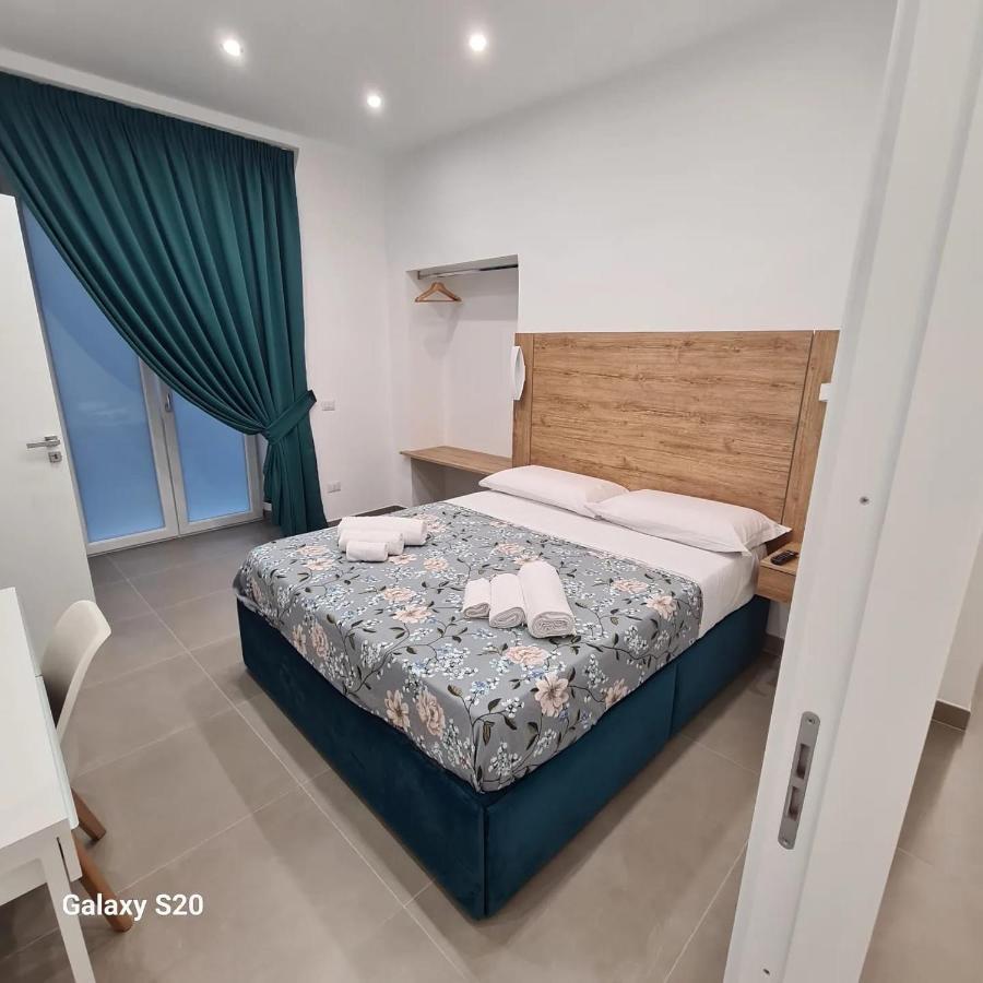 Residenza Nascari Al Plebiscito Hotel Napels Buitenkant foto